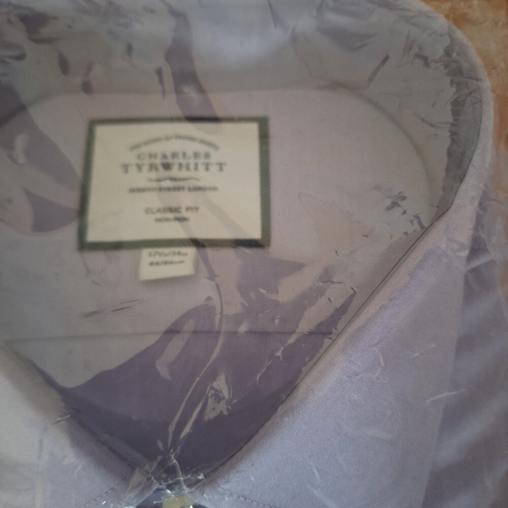 Charles Tyrwhitt dress shirt, size 17.5/34" - Picture 4 of 4